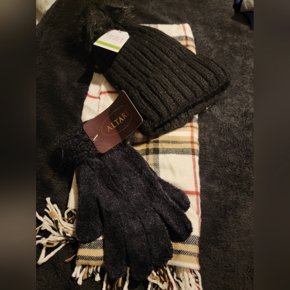 Winter hat scarf glove bundle adult OS